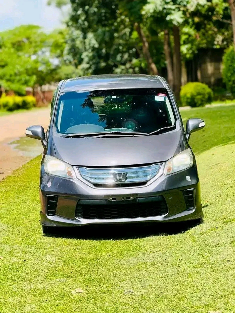 HONDA FREED HYBRID Image