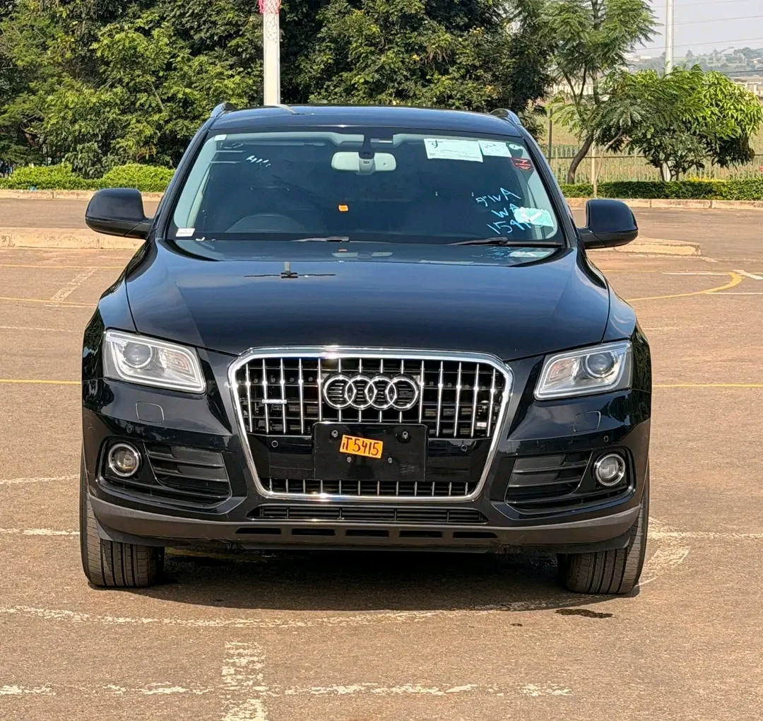 AUDI Q5 Image