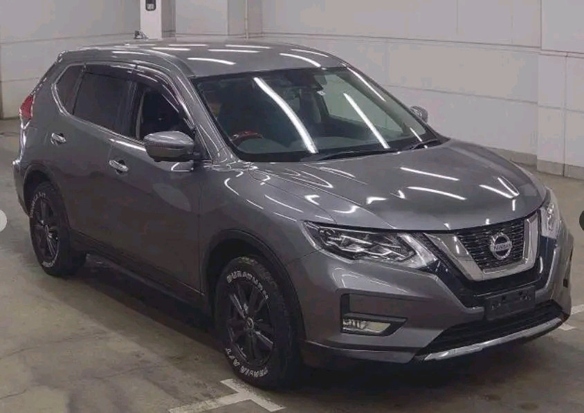 NISSAN X-TRAIL Image
