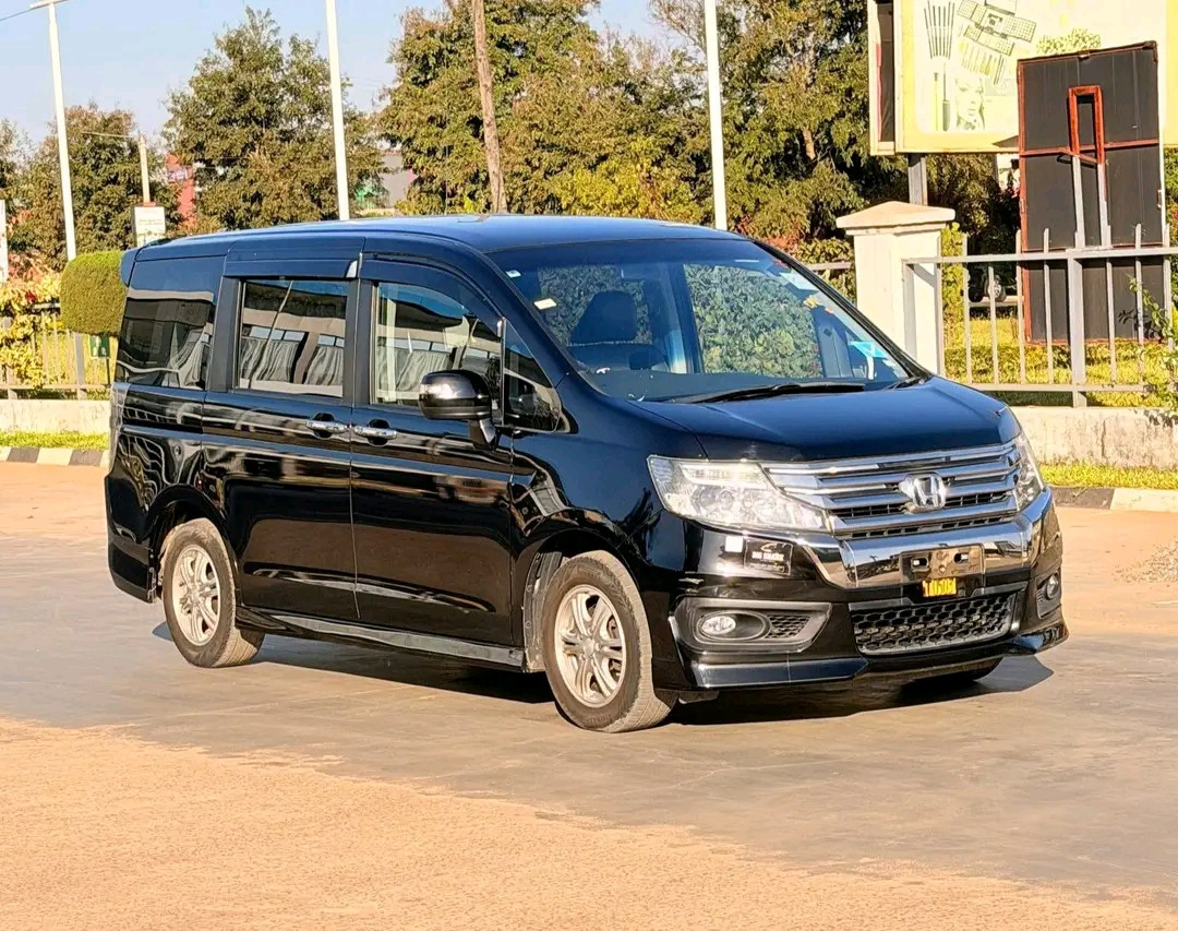 HONDA STEPWAGON SPADA Image
