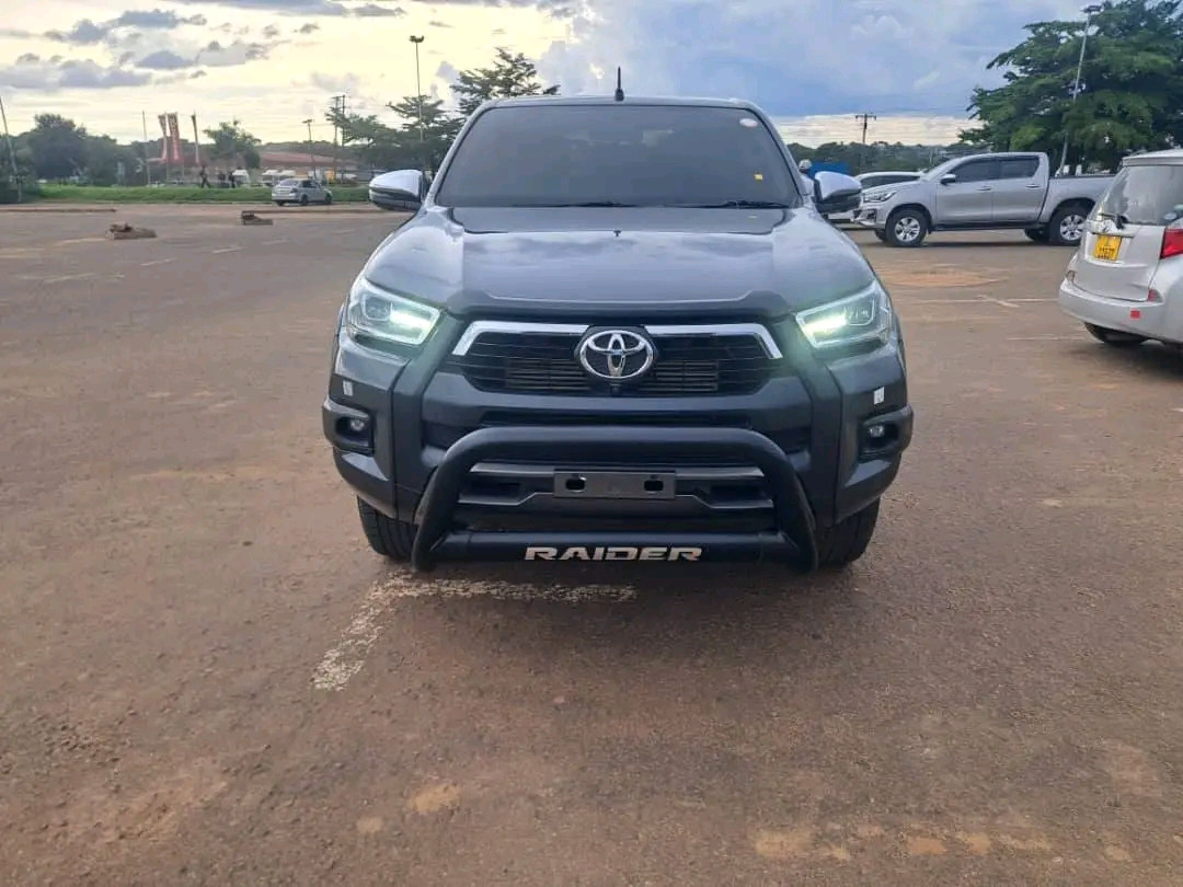 TOYOTA HILUX Image