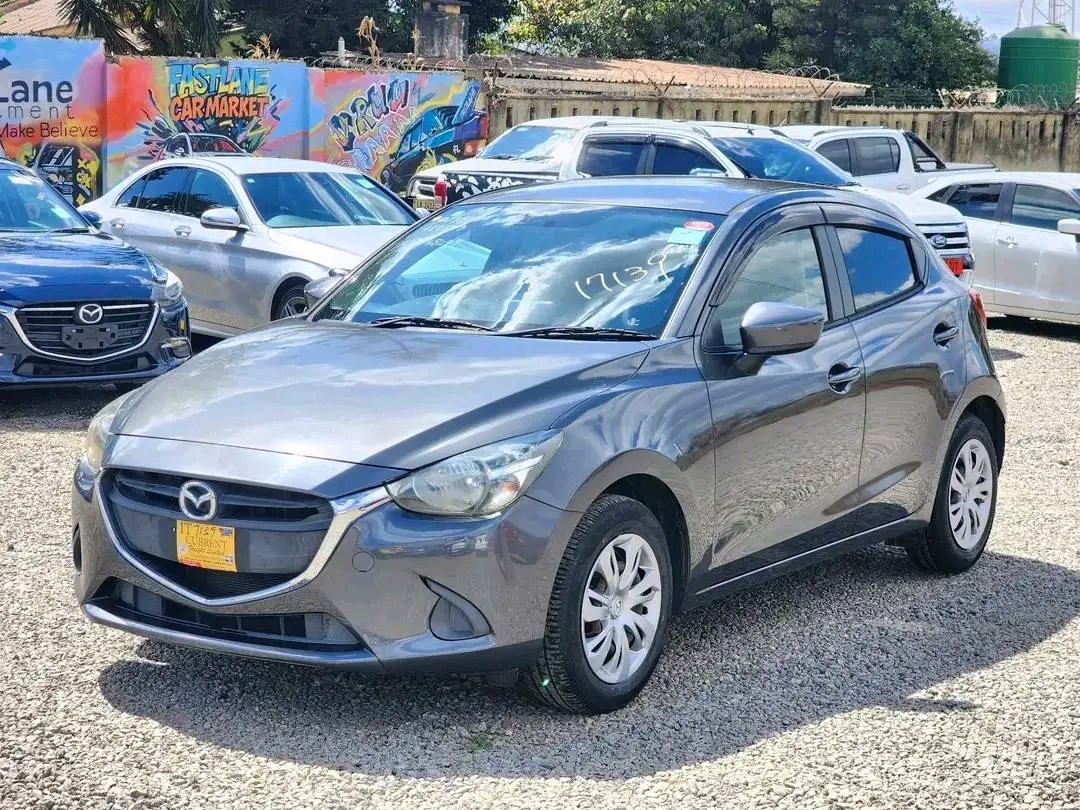 MAZDA DEMIO Image