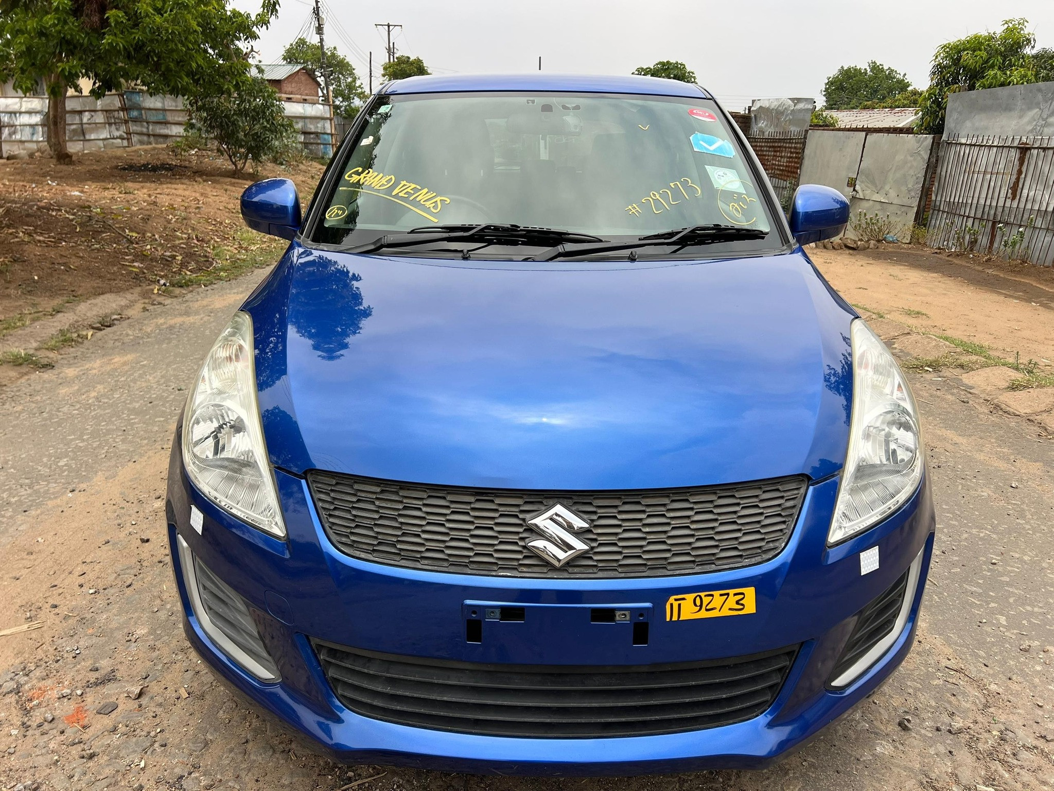 SUZUKI Swift Image