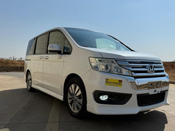 HONDA STEPWAGON SPADA Image