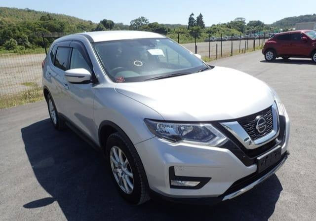 NISSAN X-TRAIL Image