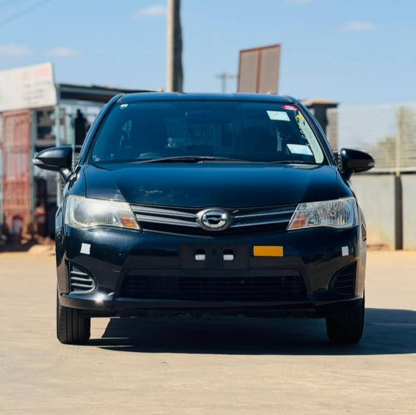 TOYOTA COROLLA AXIO Image