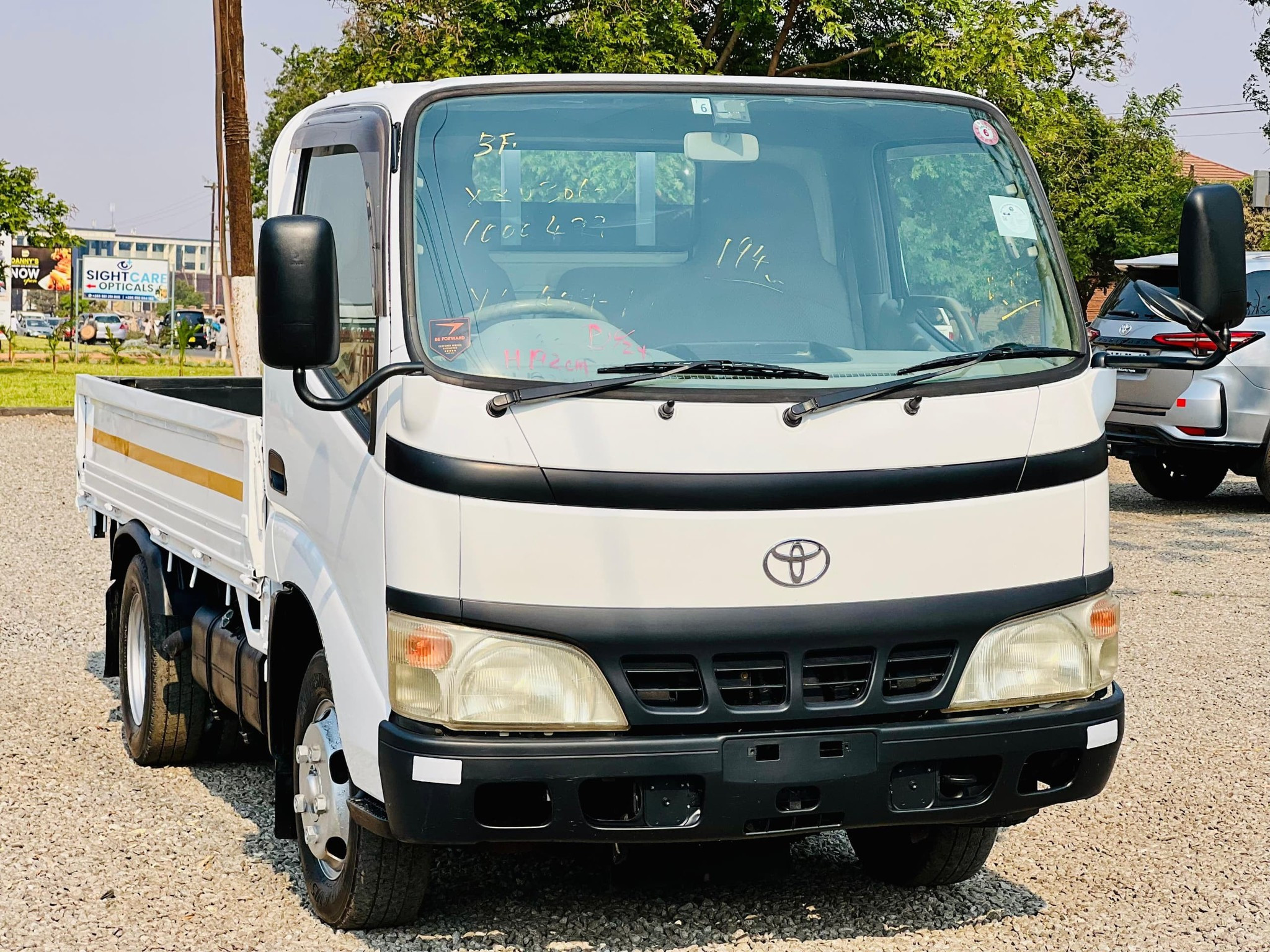 TOYOTA DYNA 2-TON Image