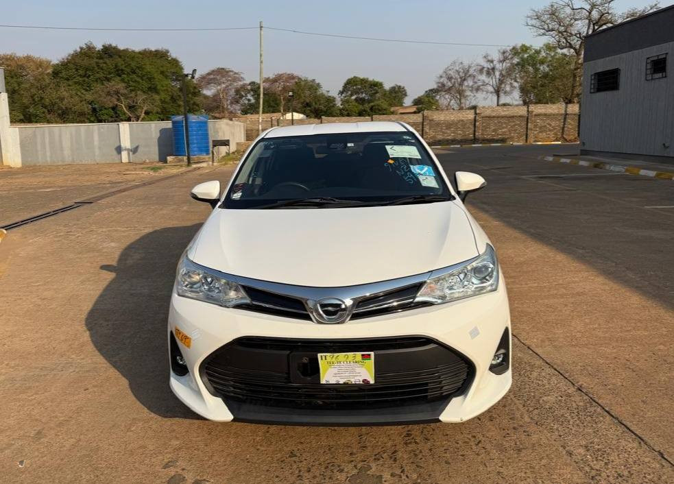 TOYOTA COROLLA AXIO Image
