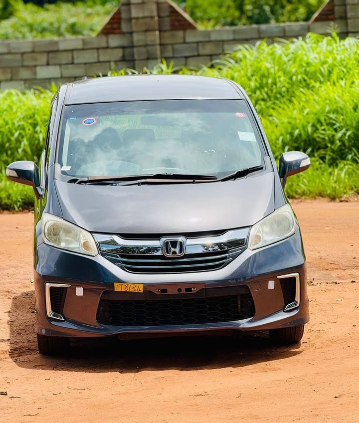 HONDA FREED HYBRID Image