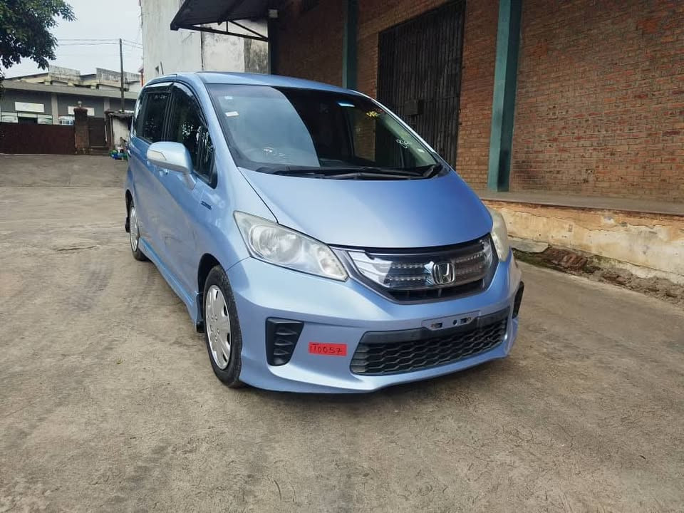 HONDA FREED HYBRID Image