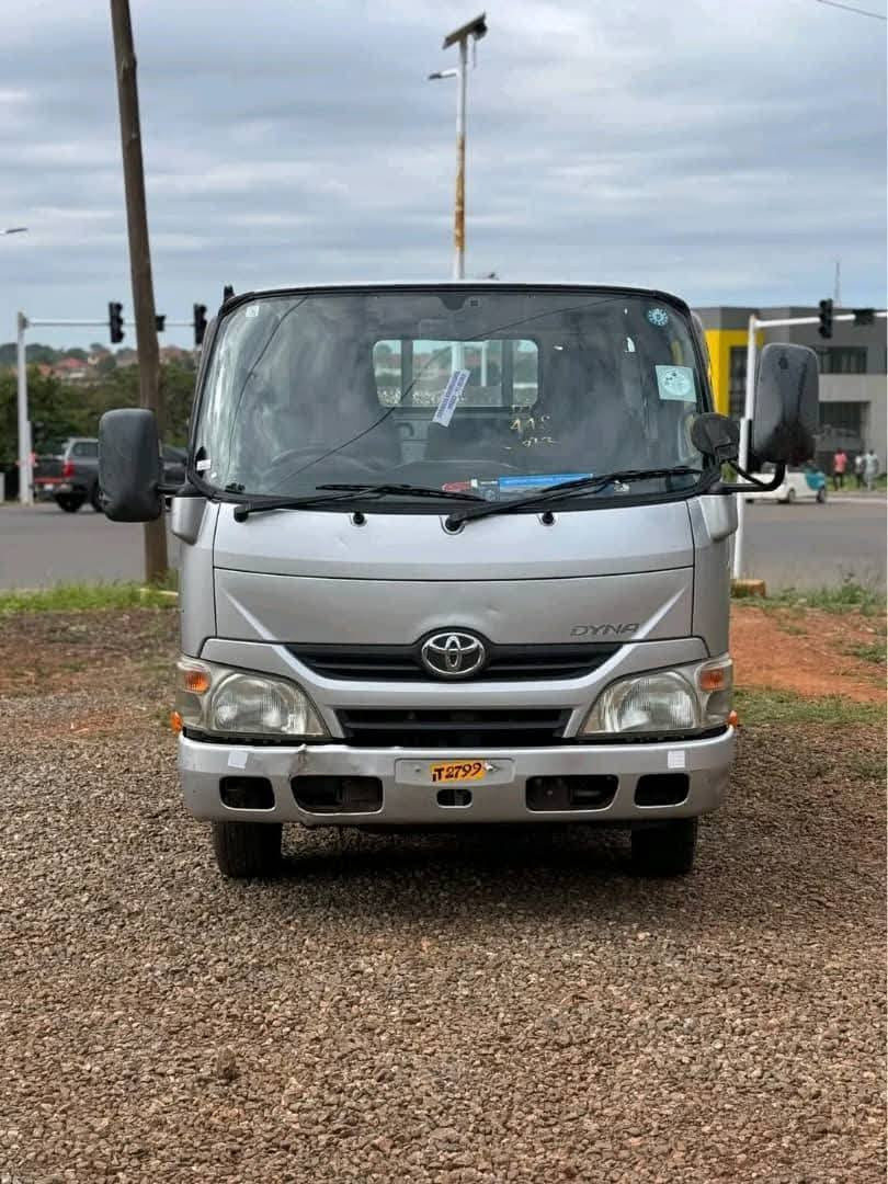 TOYOTA DYNA 2-TON Image